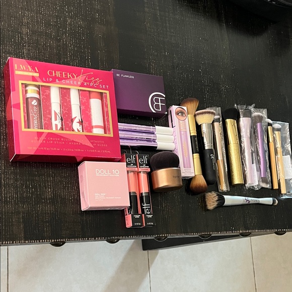 tarte Other - 19 piece Beauty Bundle